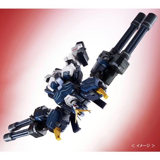 Gundam Wing: Endless Waltz MG Gundam Heavyarms Custom Exclusive 1/100 Scale Model Kit Gallery Image 11