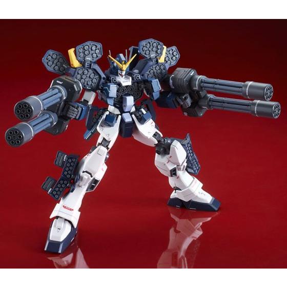 Gundam Wing: Endless Waltz MG Gundam Heavyarms Custom Exclusive 1/100 Scale Model Kit Gallery Image 6