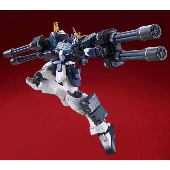 Gundam Wing: Endless Waltz MG Gundam Heavyarms Custom Exclusive 1/100 Scale Model Kit Gallery Image 9
