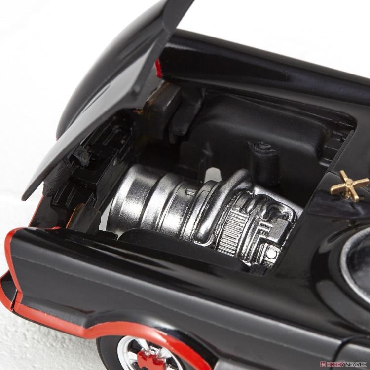 Figure Complex Movie Revo Revoltech No.005 - 1966 Batmobile Gallery Image 10