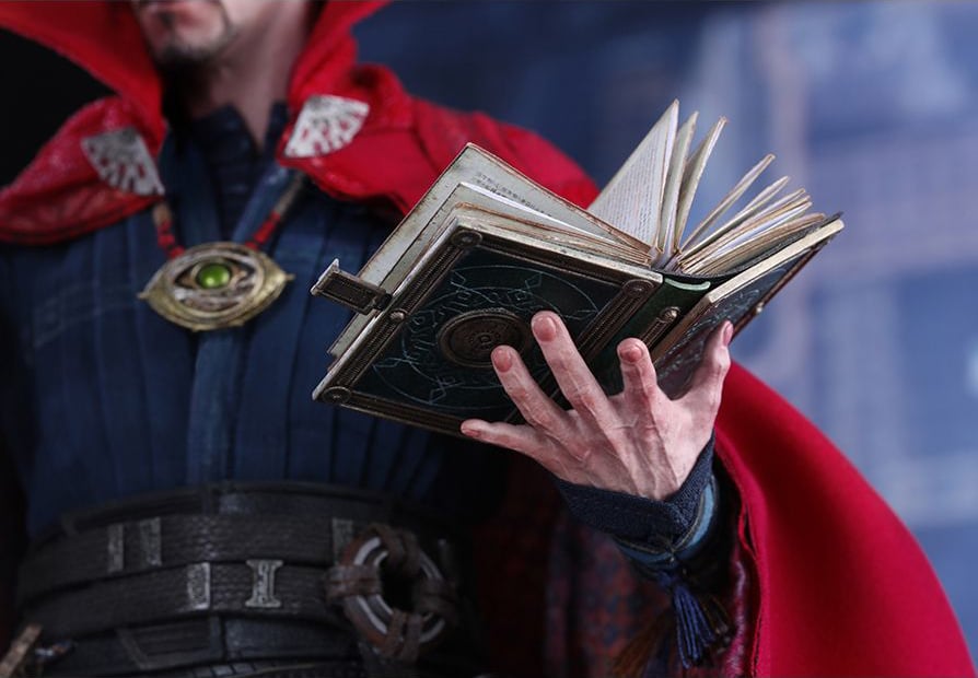 Doctor Strange MMS387 Doctor Strange 1/6th Scale Collectible Figure Gallery Image 10