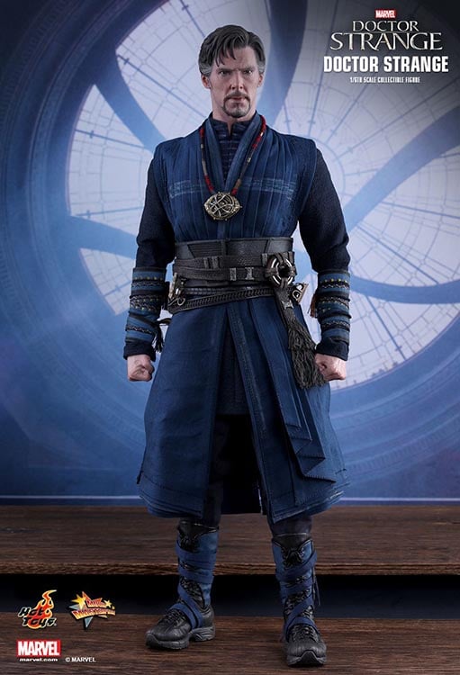 Doctor Strange MMS387 Doctor Strange 1/6th Scale Collectible Figure Gallery Image 5