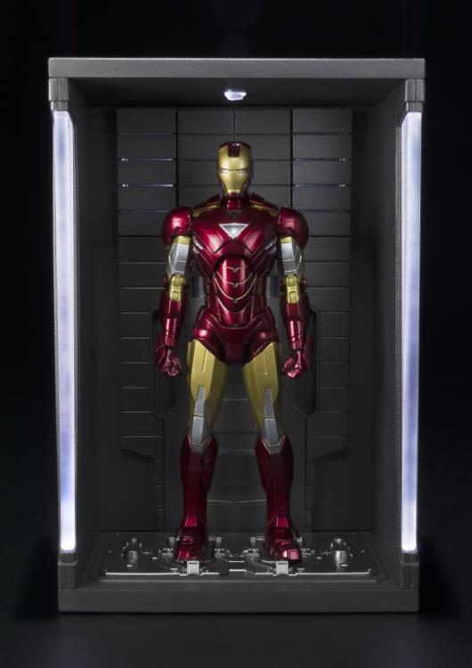 Iron Man 3 S.H.Figuarts Hall of Armor Exclusive Gallery Image 8