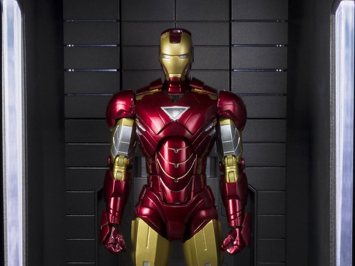 Iron Man 3 S.H.Figuarts Iron Man Mark VI & Hall of Armor Set Gallery Image 1
