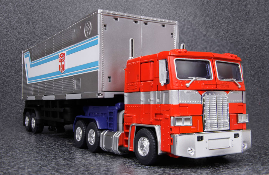 Transformers Masterpiece MP-10 Convoy / Optimus Prime (With Trailer 3rd Production Run) Gallery Image 4