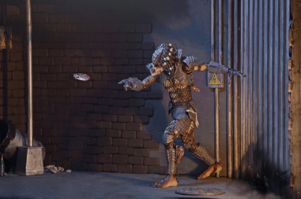 Predator Ultimate City Hunter Figure Gallery Image 8