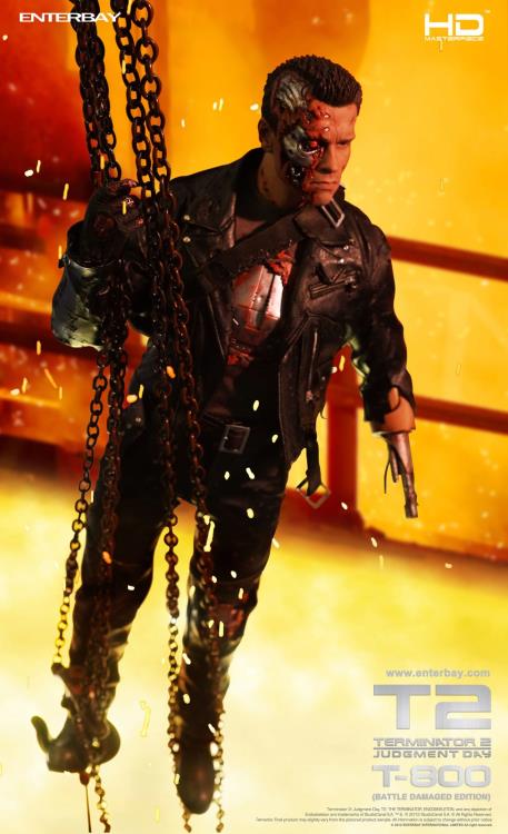 HD Masterpiece Terminator 2 - 1/4 Scale T-800 Figure Battle