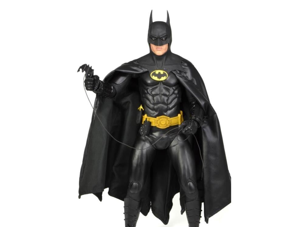 Batman (1989) Batman 1/4 Scale Action Figure Gallery Image 5