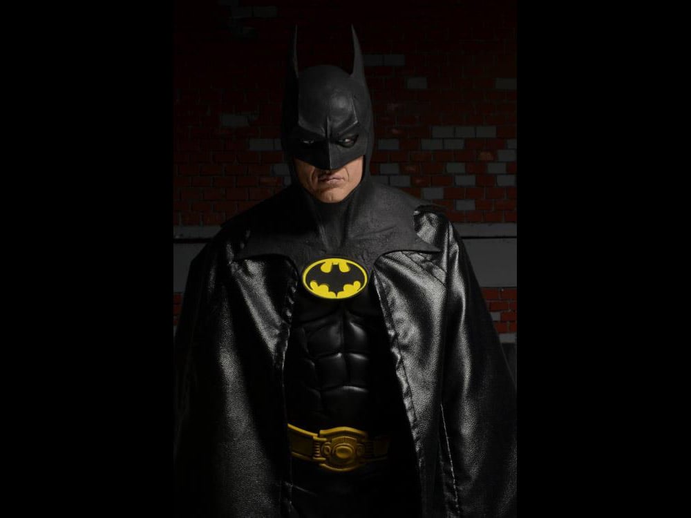 Batman (1989) Batman 1/4 Scale Action Figure Gallery Image 11