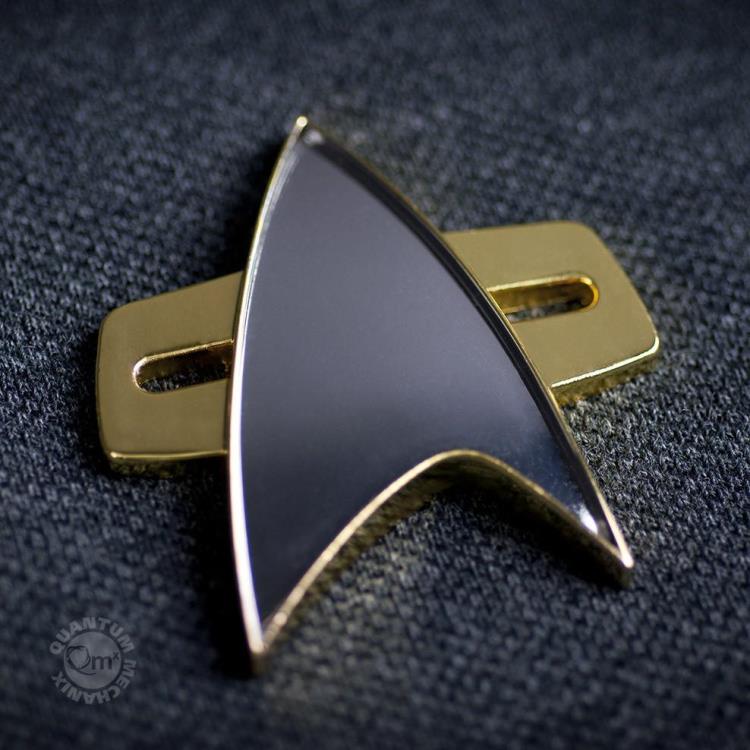 Star Trek: Voyager Communicator Badge Gallery Image 3