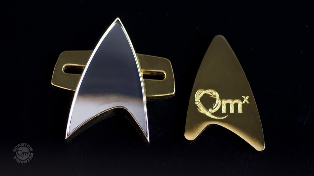 Star Trek: Voyager Communicator Badge Gallery Image 5