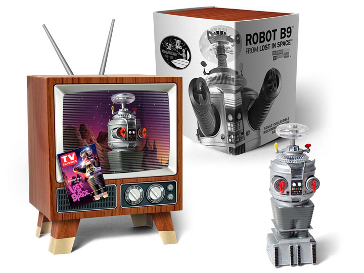 Lost in Space Mini Robot B9 Model Kit SDCC 2016 Exclusive Gallery Image 1