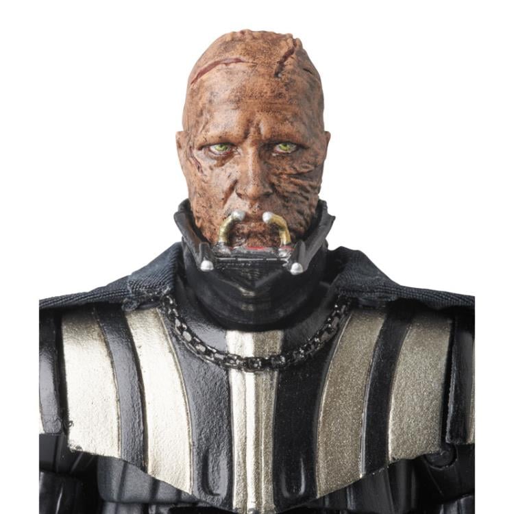 Star Wars MAFEX No.037 Darth Vader (Revenge of the Sith) Action Figure Gallery Image 7