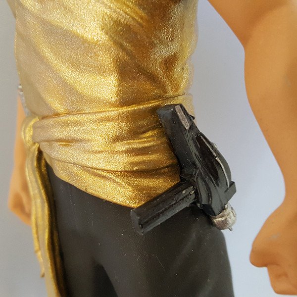 Star Trek Captain Kirk (Mirror Universe) Statue SDCC 2016 Exclusive Gallery Image 5