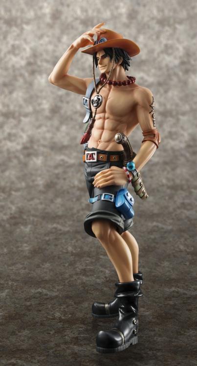 One Piece Portgas D. Ace 1/8 Scale P.O.P. DX 10th Limited Ver. Gallery Image 6