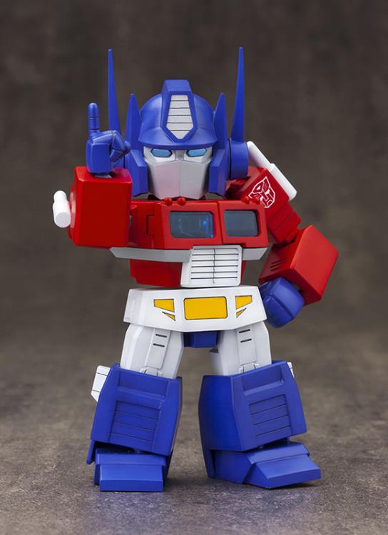 D-Style Transformers Convoy/Optimus Prime Plastic Model Kit Gallery Image 4