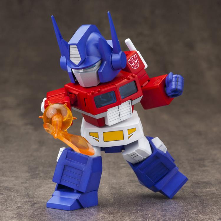 D-Style Transformers Convoy/Optimus Prime Plastic Model Kit Gallery Image 5