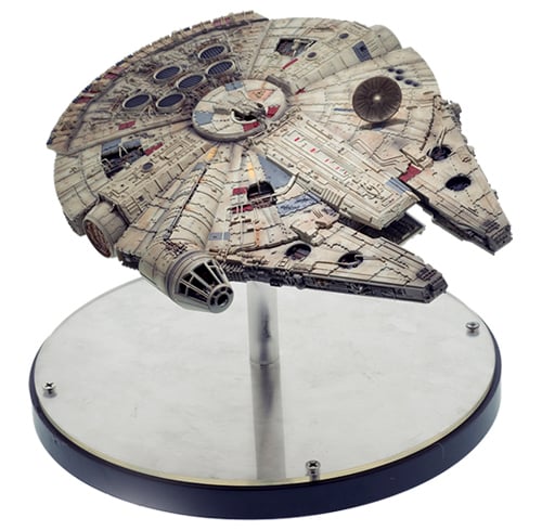 Star Wars: The Empire Strikes Back Die-Cast Replica - Millennium Falcon Gallery Image 3