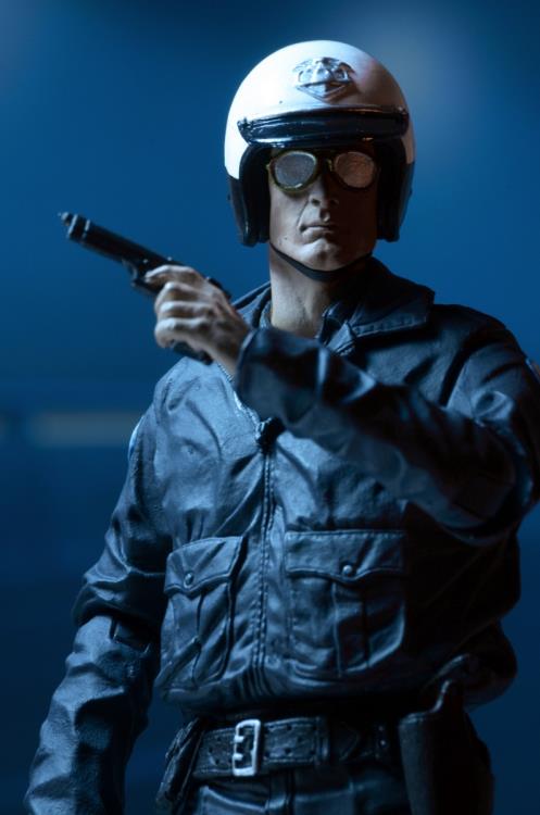 Terminator 2: Judgement Day Ultimate T-1000 (Motorcycle Cop) Figure Gallery Image 6