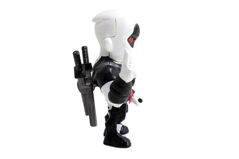 Marvel Metals Die Cast 4" Deadpool (White Suit) Figure Gallery Image 8