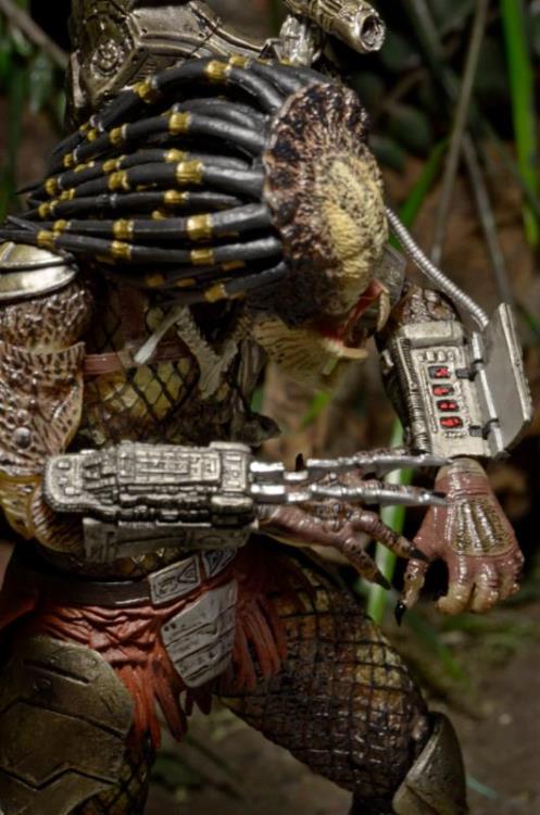 Predator Ultimate Jungle Hunter Predator Figure Gallery Image 9