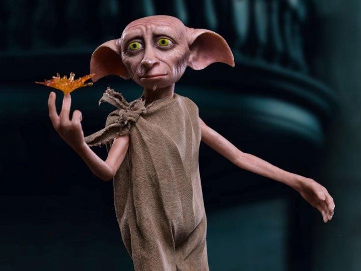 Harry Potter and the Chamber of Secrets Dobby the House Elf 1/6 Scale Figure Gallery Image 1