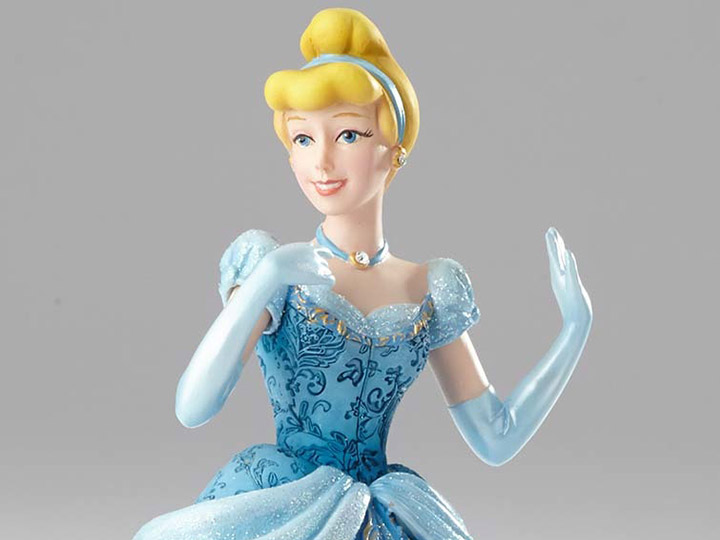 Cinderella Disney Showcase Couture De Force Princess Power Cinderella Figurine Gallery Image 1