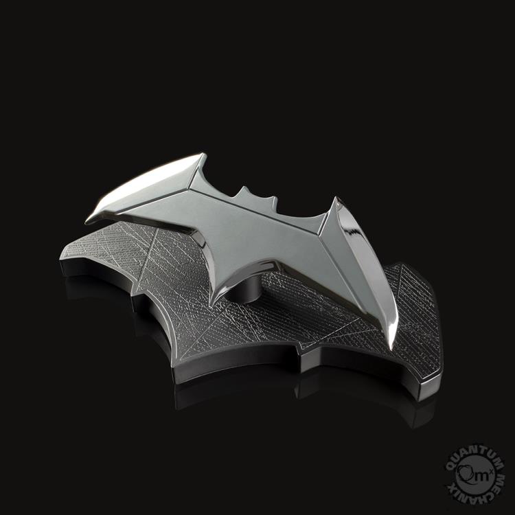 Batman Batarang 1/1 Scale Prop Replica Gallery Image 4