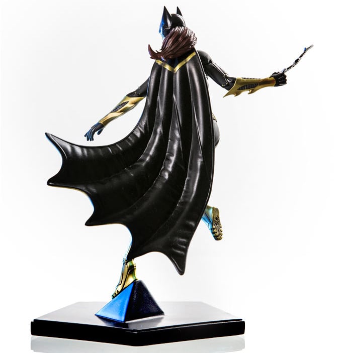 Batman: Arkham Knight Batgirl 1/10 Art Scale Statue Gallery Image 7