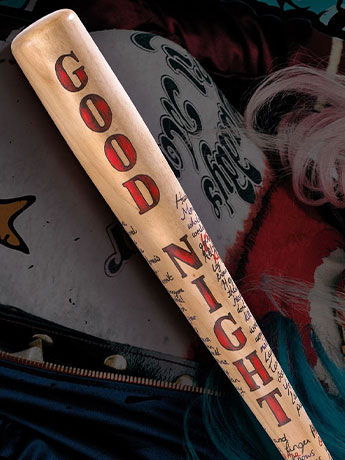Suicide Squad Prop Replica - Harley Quinn Baseball Bat Gallery Image 2