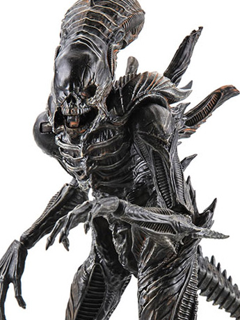 Aliens: Colonial Marines Xenomorph Raven 1:18 Scale Action Figure Gallery Image 2