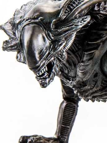 Aliens: Colonial Marines Xenomorph Crusher 1:18 Scale Action Figure Gallery Image 2