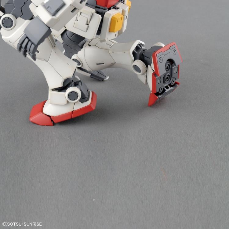 Mobile Suit Gundam: The Origin MG RX-78-2 Gundam 1/100 Scale Model Kit Gallery Image 10