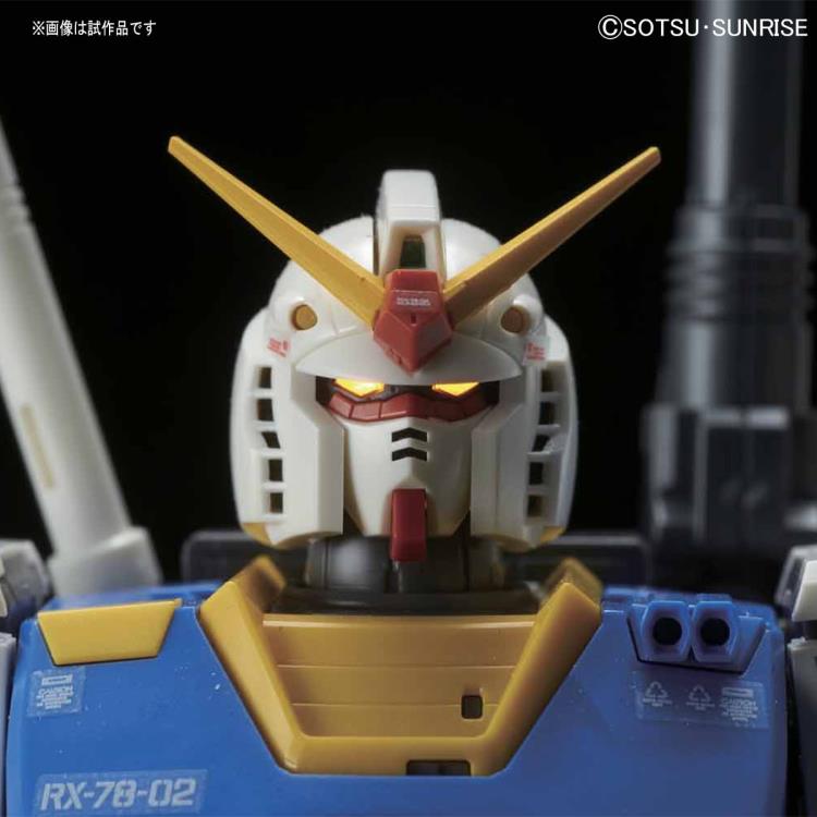Mobile Suit Gundam: The Origin MG RX-78-2 Gundam 1/100 Scale Model Kit Gallery Image 9