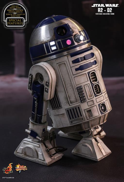 Star Wars: The Force Awakens MMS408 R2-D2 1/6th Scale Collectible Figure Gallery Image 5