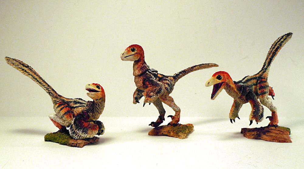 Beasts of the Mesozoic: Raptor Series  NST01 Nestlings Three-Pack (Amber) Gallery Image 3