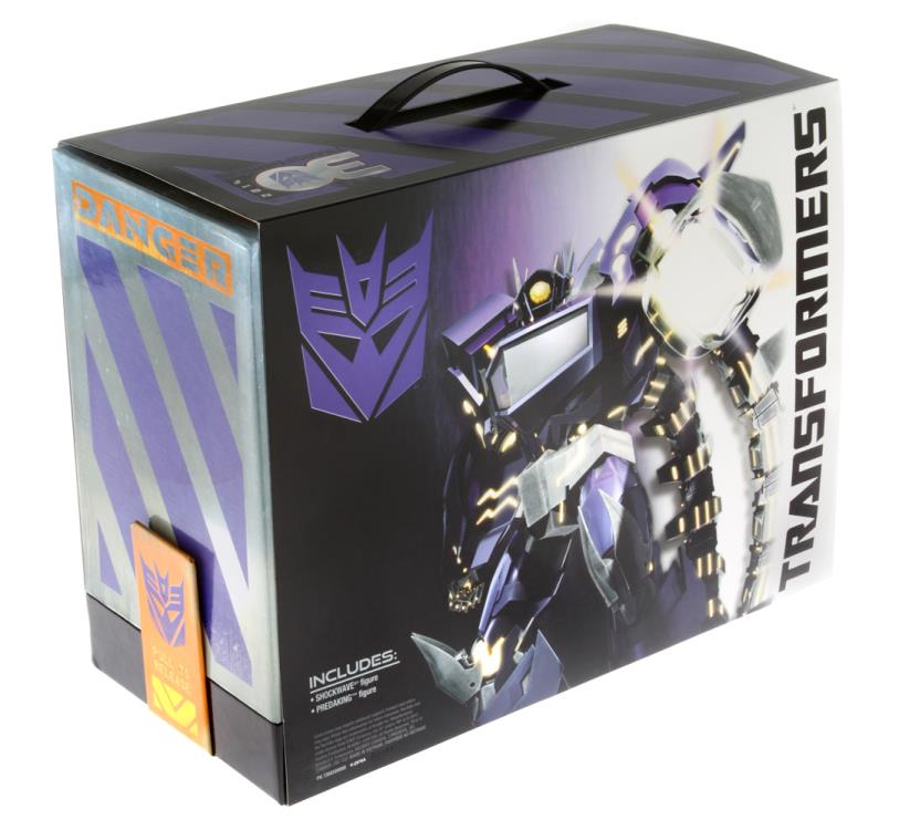 Transformers Shockwave Laboratory Figure SDCC 2013 Exclusive Gallery Image 9