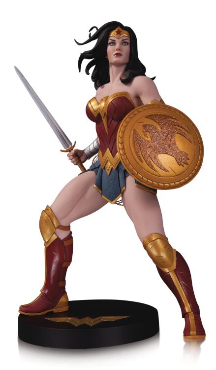 DC Designer Series Wonder Woman Statue (Frank Cho) Gallery Image 3