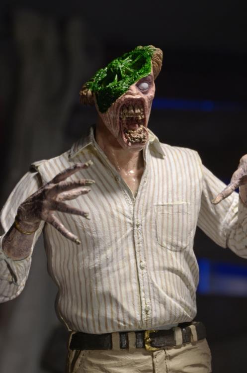 Evil Dead 30th Anniversary Hero Ash & Evil Ed Two-Pack Gallery Image 9