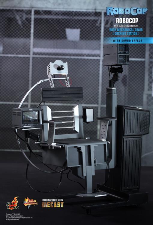 RoboCop MMS203D05 Robocop with Mechanical Chair (Docking Station) 1/6th Scale Collectible Figure Gallery Image 7