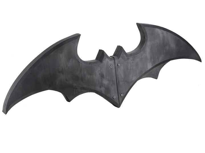 DC Comics Oversized Foam Prop Batarang Gallery Image 1