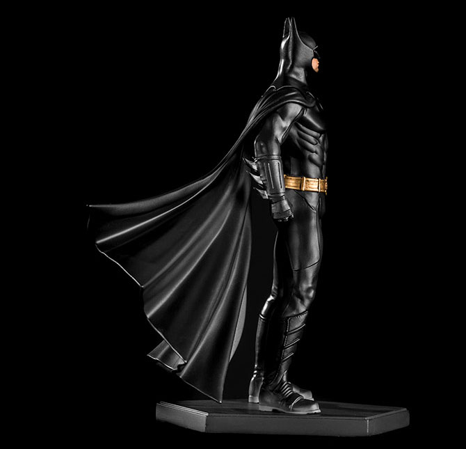 Batman: Arkham Knight Batman (1989) 1/10 Art Scale Statue Gallery Image 5
