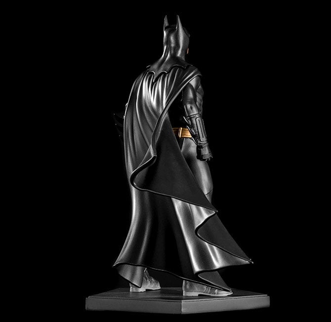 Batman: Arkham Knight Batman (1989) 1/10 Art Scale Statue Gallery Image 6