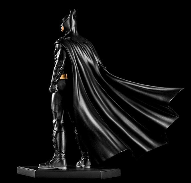Batman: Arkham Knight Batman (1989) 1/10 Art Scale Statue Gallery Image 8