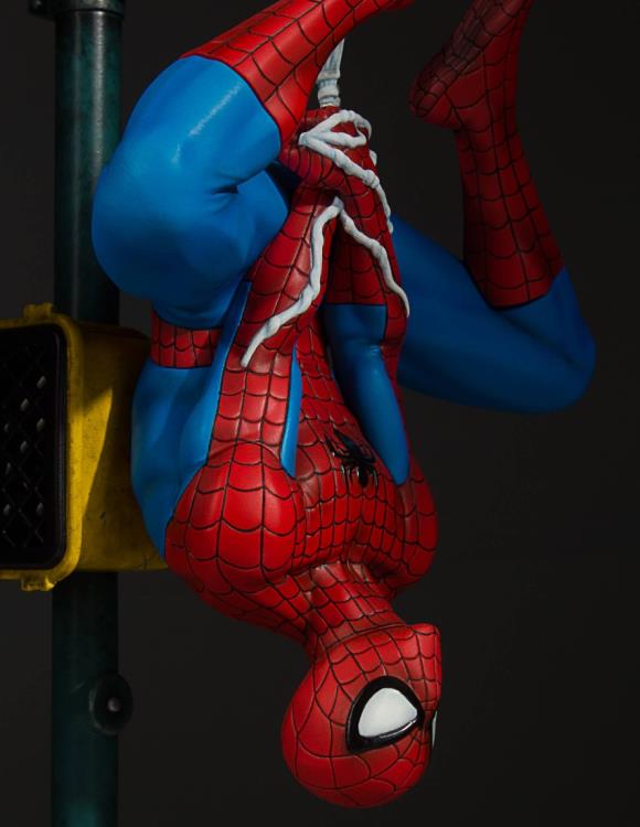Marvel Collector's Gallery Spider-Man Statue Gallery Image 12
