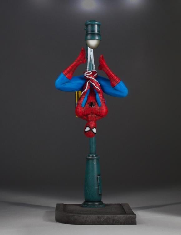 Marvel Collector's Gallery Spider-Man Statue Gallery Image 3