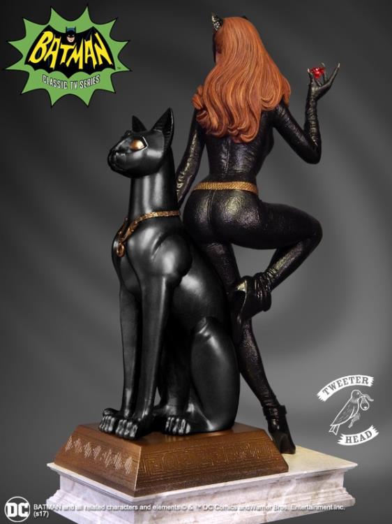 Catwoman Maquette "Ruby Edition" Variant Gallery Image 4