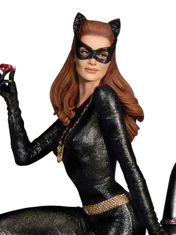 Catwoman Maquette "Ruby Edition" Variant Gallery Image 2