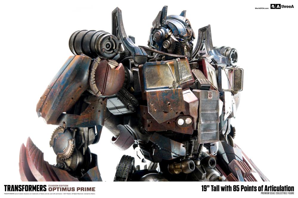 Transformers: Age of Extinction Optimus Prime Evasion Edition Premium Scale 19" Collectible Figure Gallery Image 12