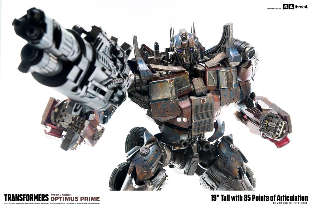 Transformers: Age of Extinction Optimus Prime Evasion Edition Premium Scale 19" Collectible Figure Gallery Image 8